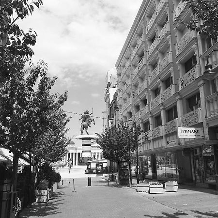 Square Vanilla Lux Üsküp Dış mekan fotoğraf