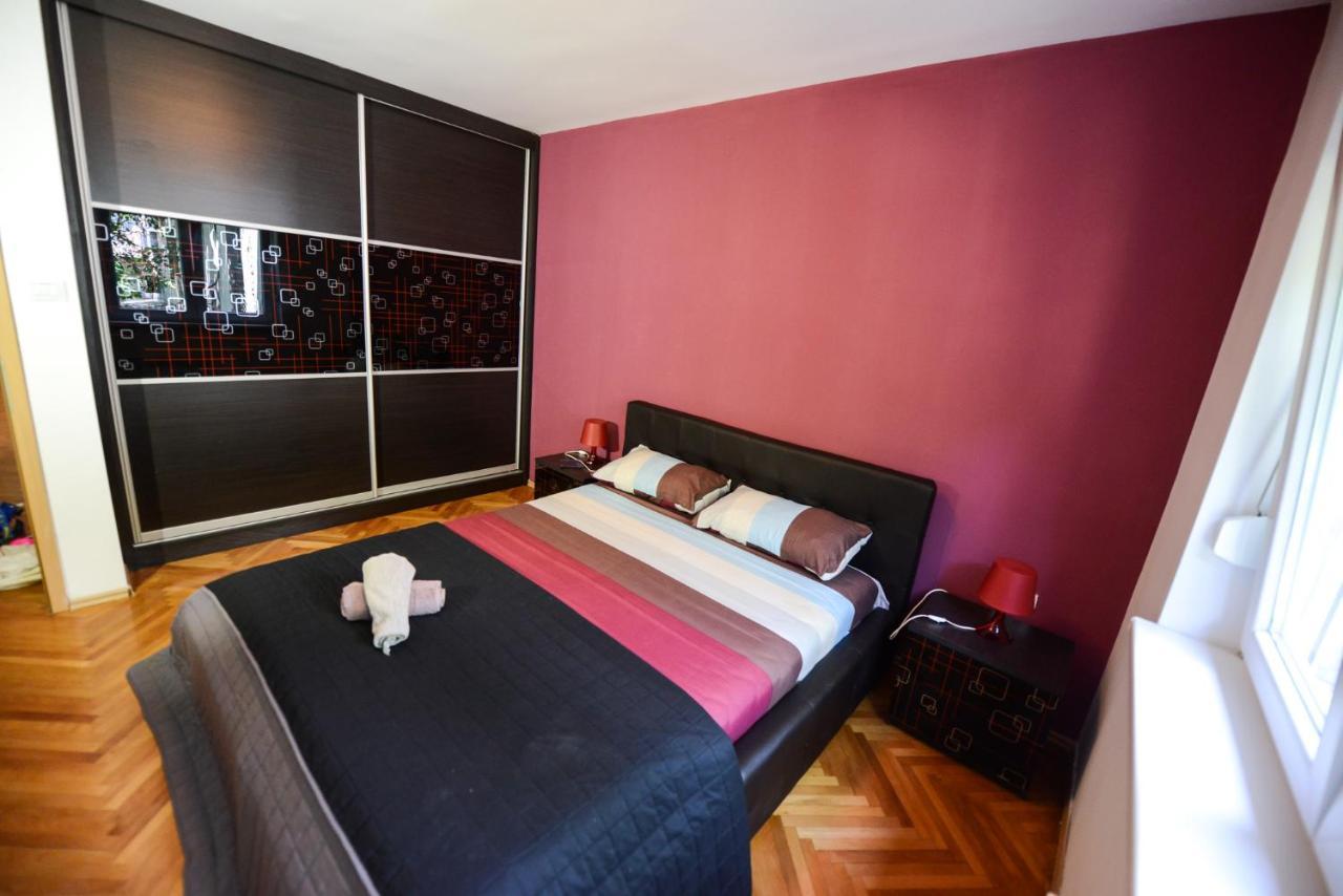 Square Vanilla Lux Üsküp Dış mekan fotoğraf