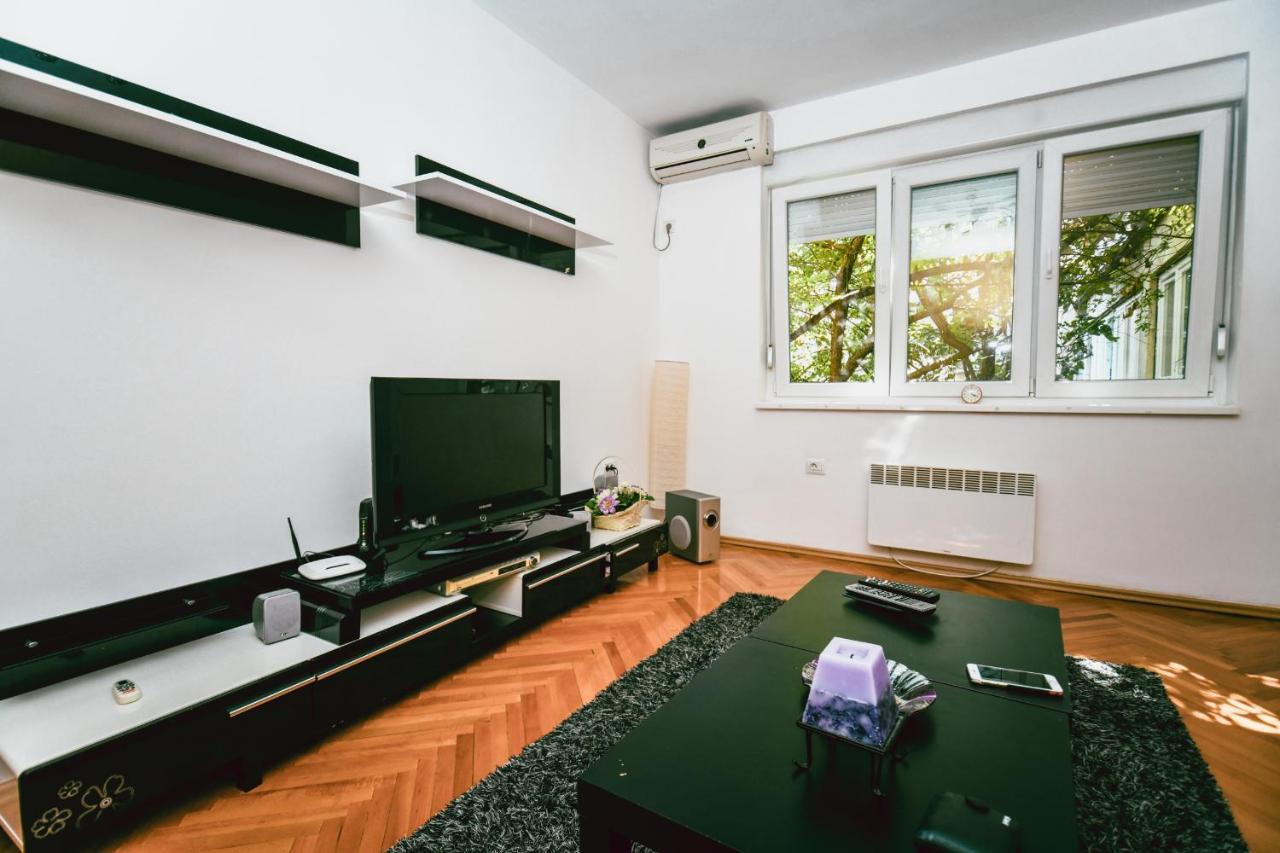 Square Vanilla Lux Üsküp Dış mekan fotoğraf