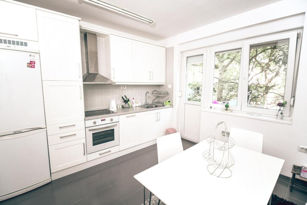 Square Vanilla Lux Üsküp Dış mekan fotoğraf