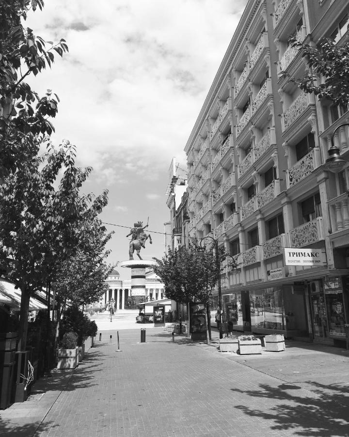 Square Vanilla Lux Üsküp Dış mekan fotoğraf